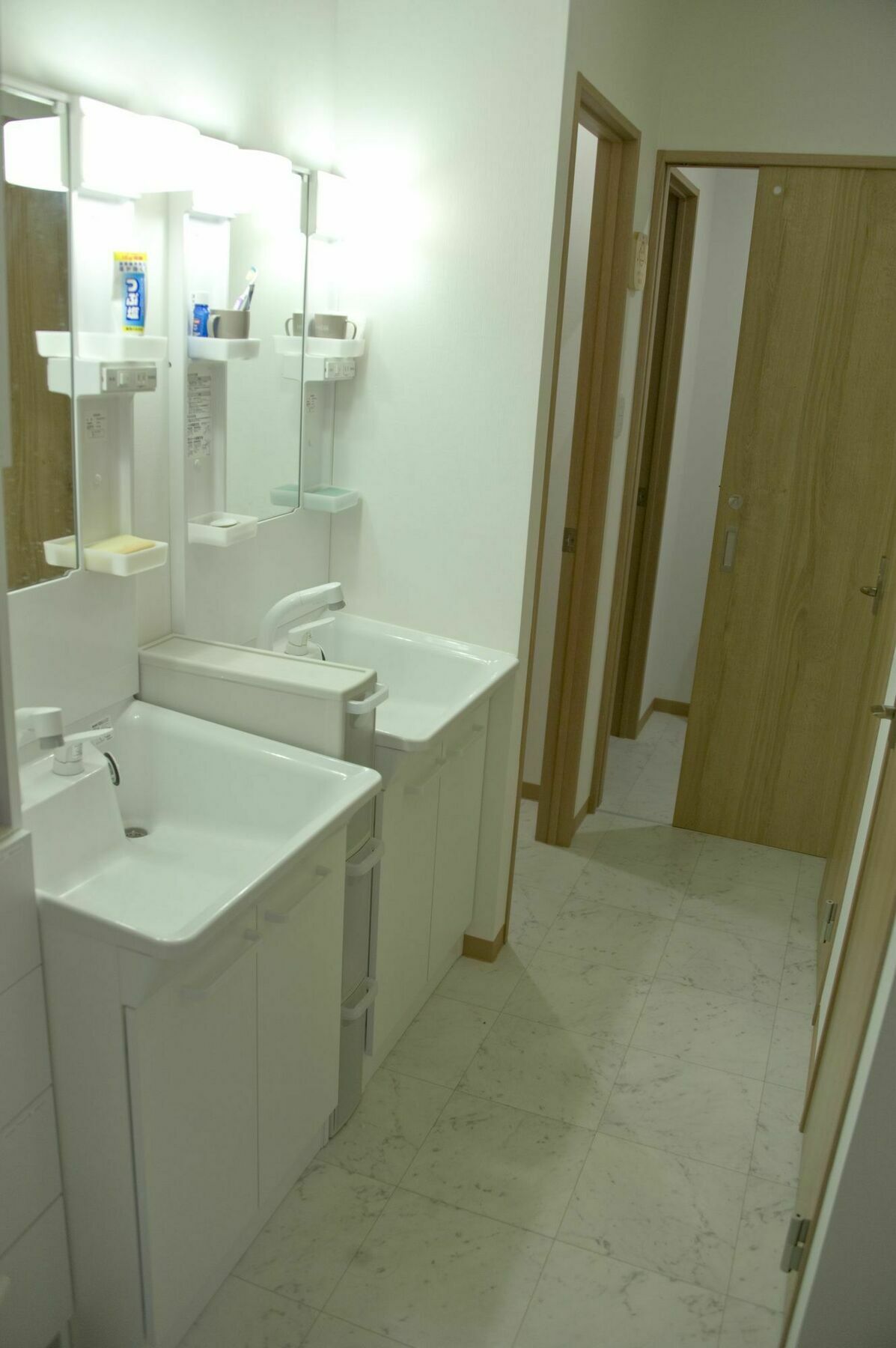 Umbrella House Vandrehjem Osaka Eksteriør billede