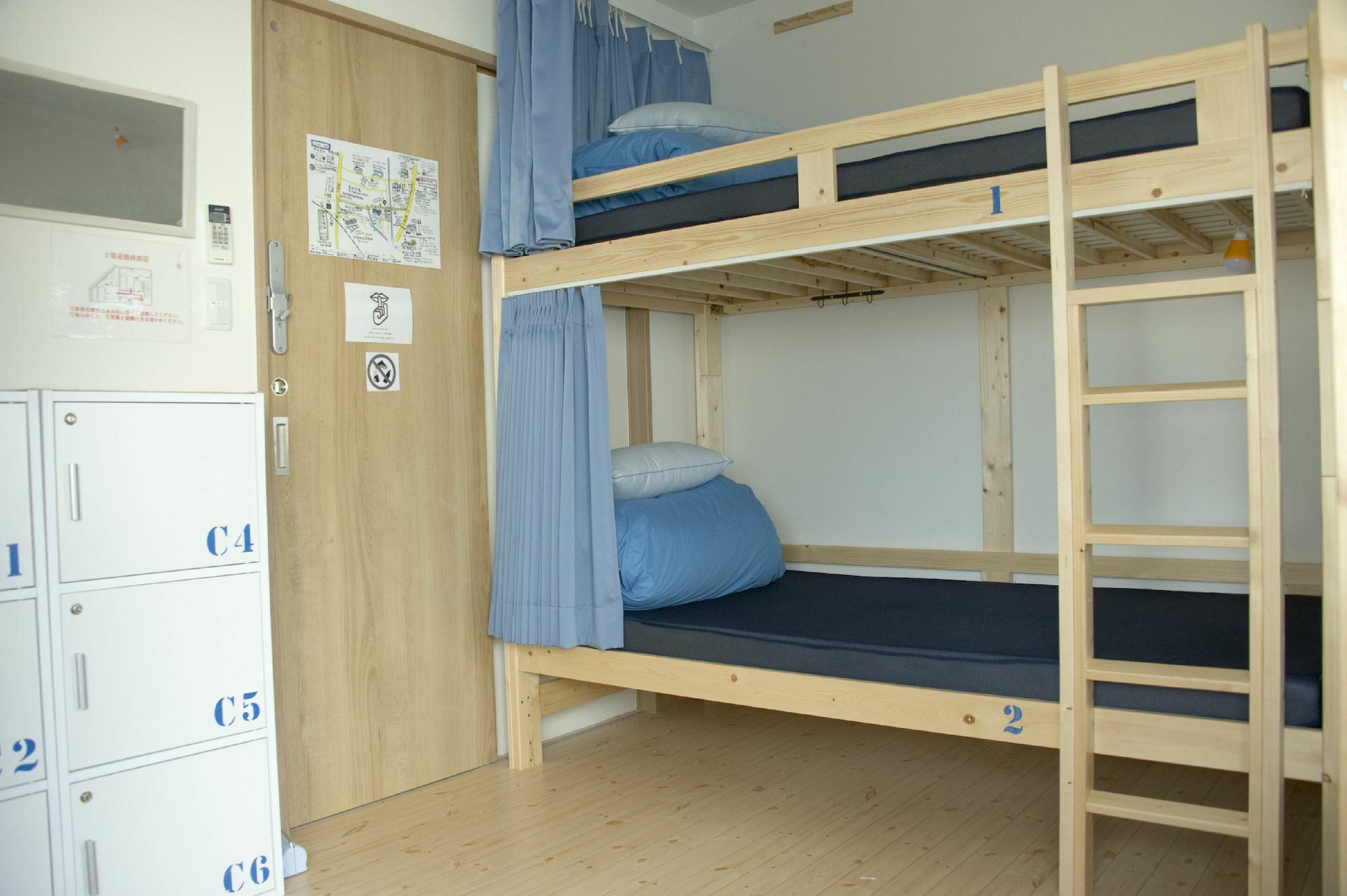 Umbrella House Vandrehjem Osaka Eksteriør billede